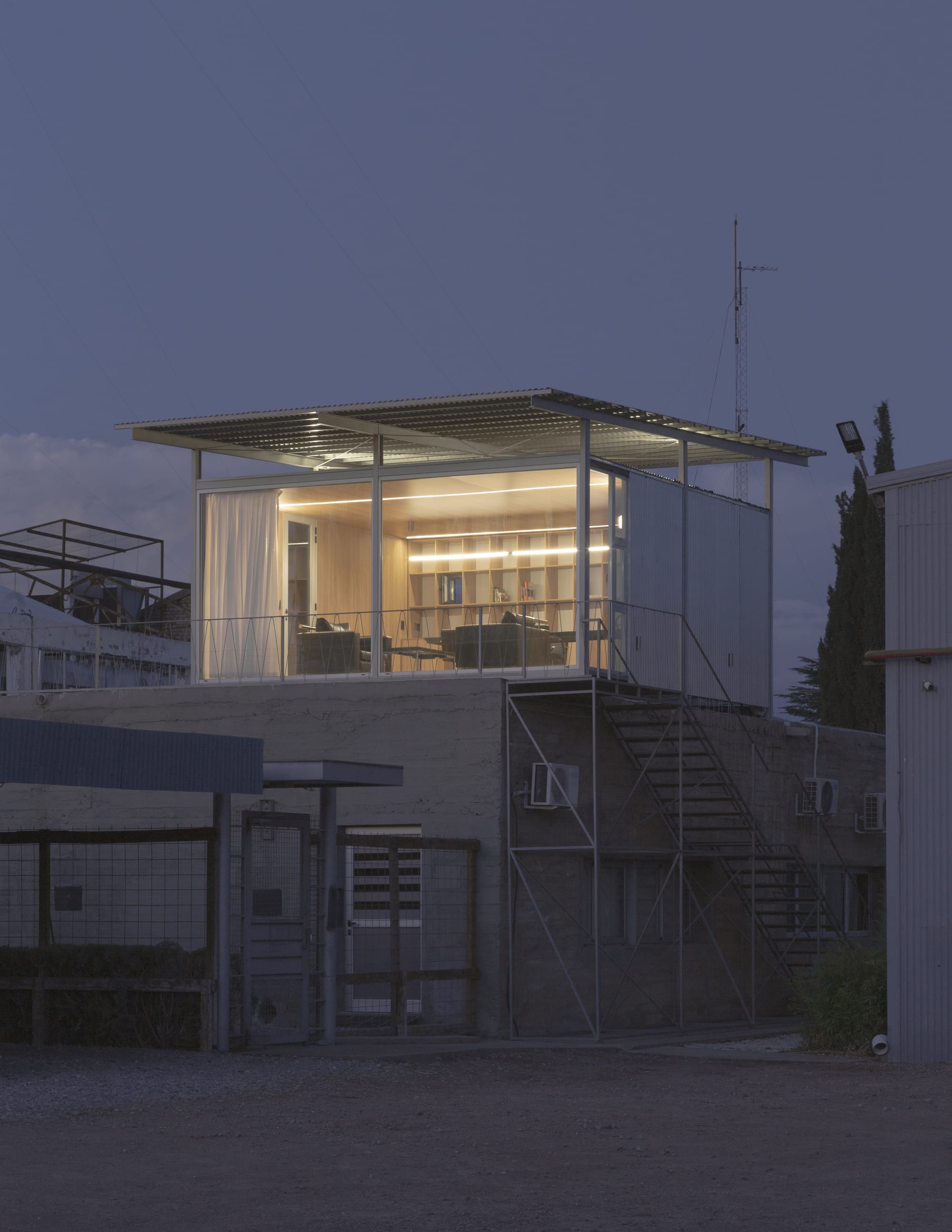 Fotografía de obra de Oficina Sobre Pileta San Rafael